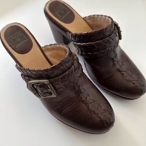 Frye leather clogs size 8.5M